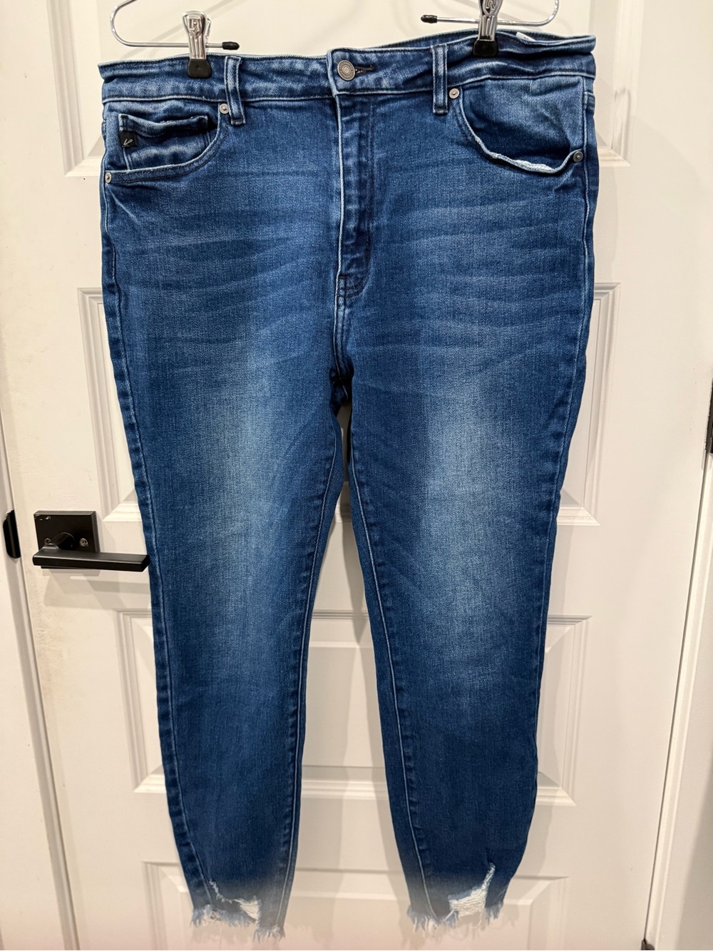 Kut from the Kloth Dark Blue Distressed Skinny Jeans